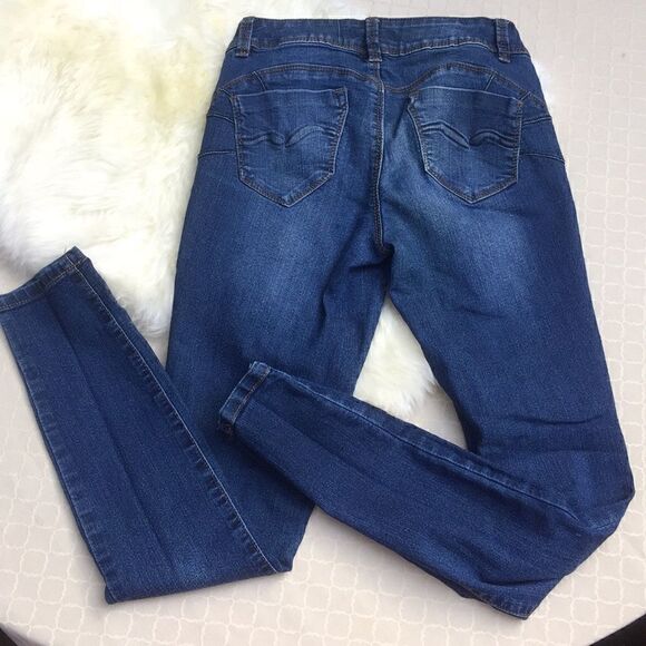 Blue Spice Cotton-Polyester Stretch Jeans.Size 5 - Picture 2 of 3